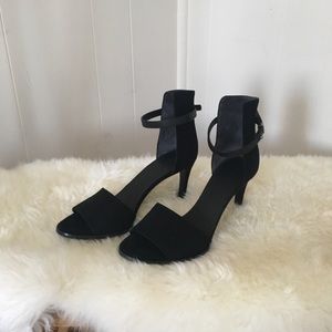 Vince Black Adley Suede Heels Size 8